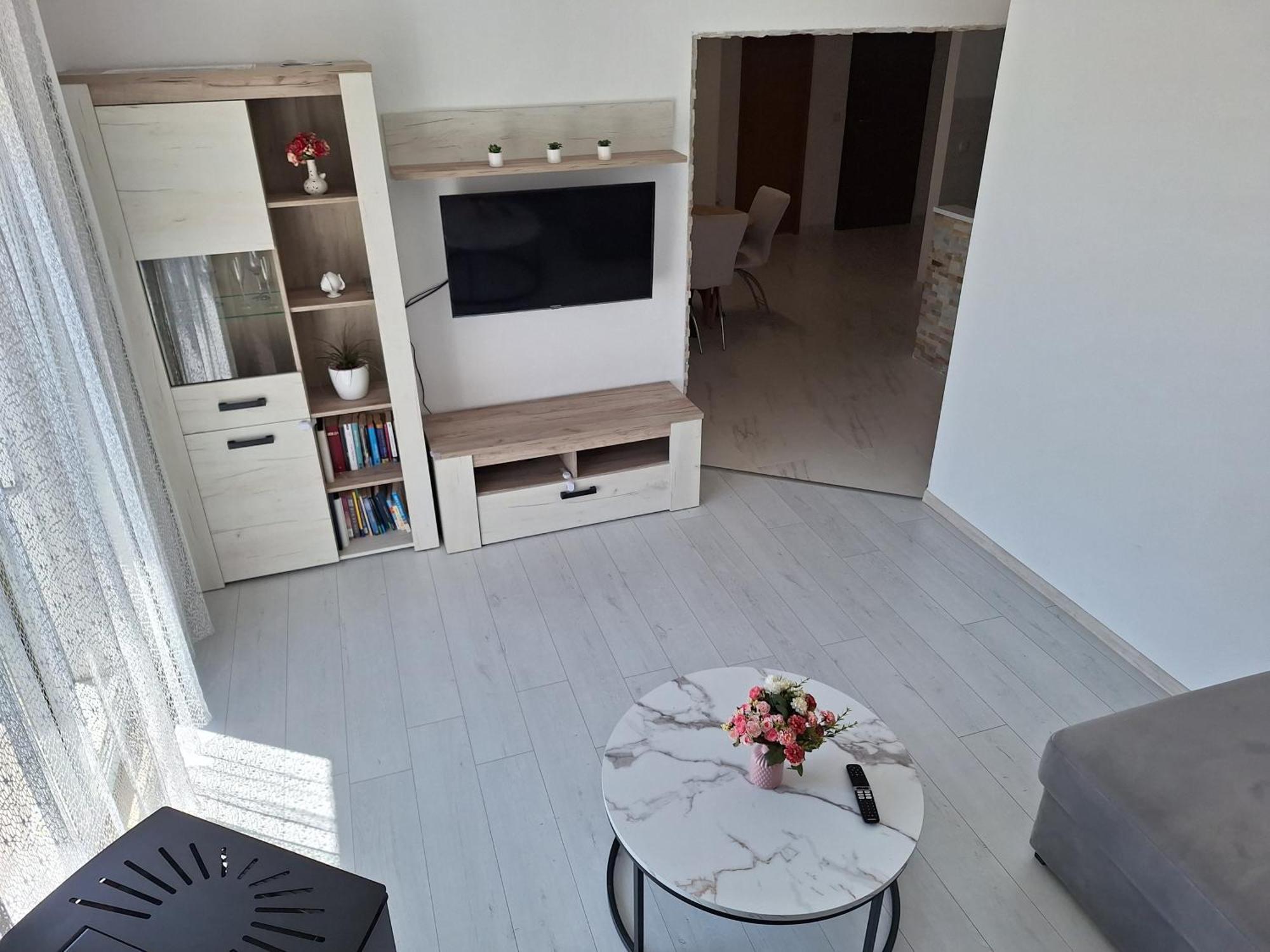 Apartment Tre Strade Baška Voda Екстериор снимка