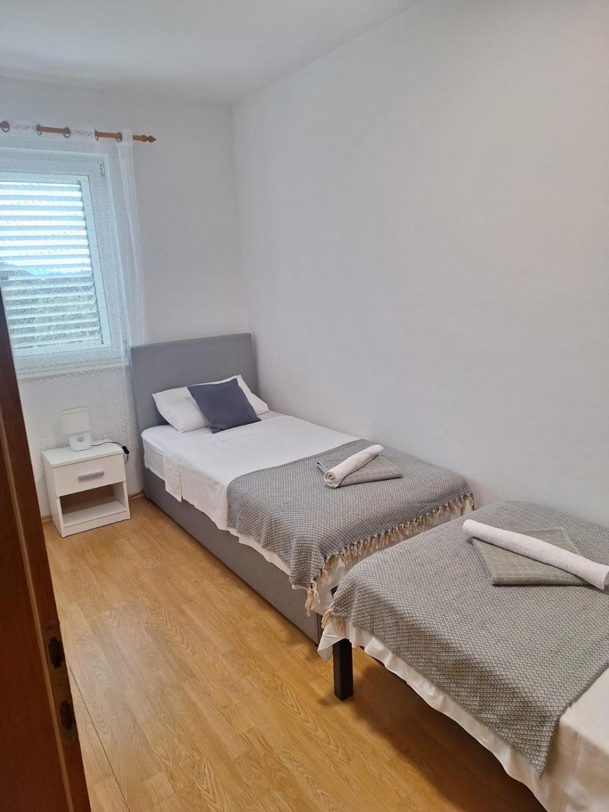 Apartment Tre Strade Baška Voda Екстериор снимка